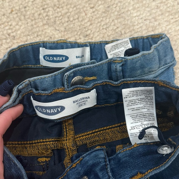Girls Denim Jeans and Shorts. Good condition. All but one short is adjustable - Picture 3 of 3